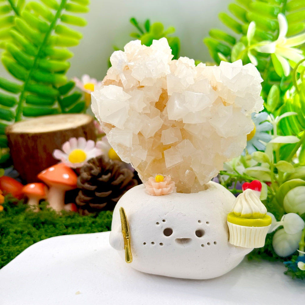 UniTama | White Calcite Mame-chan