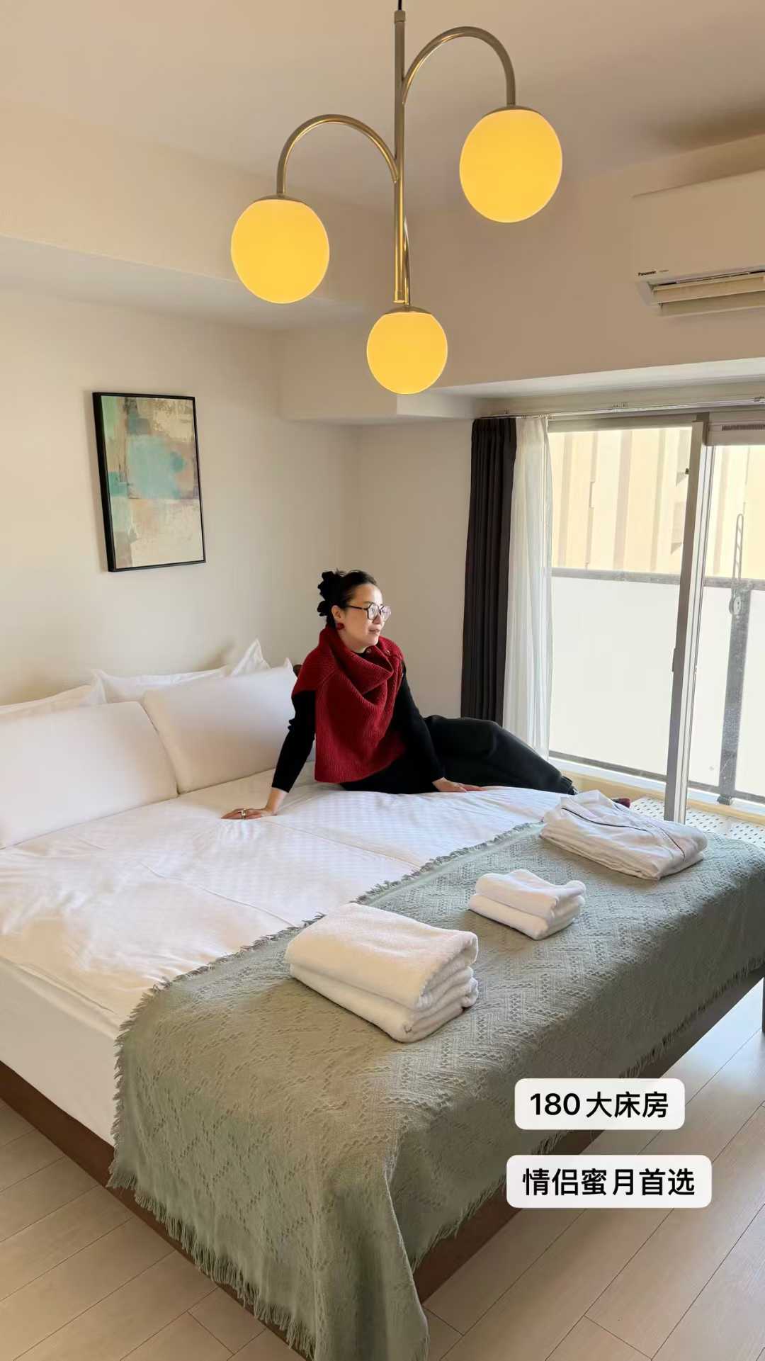 大国町高端民宿 1.8米超大双人床房型