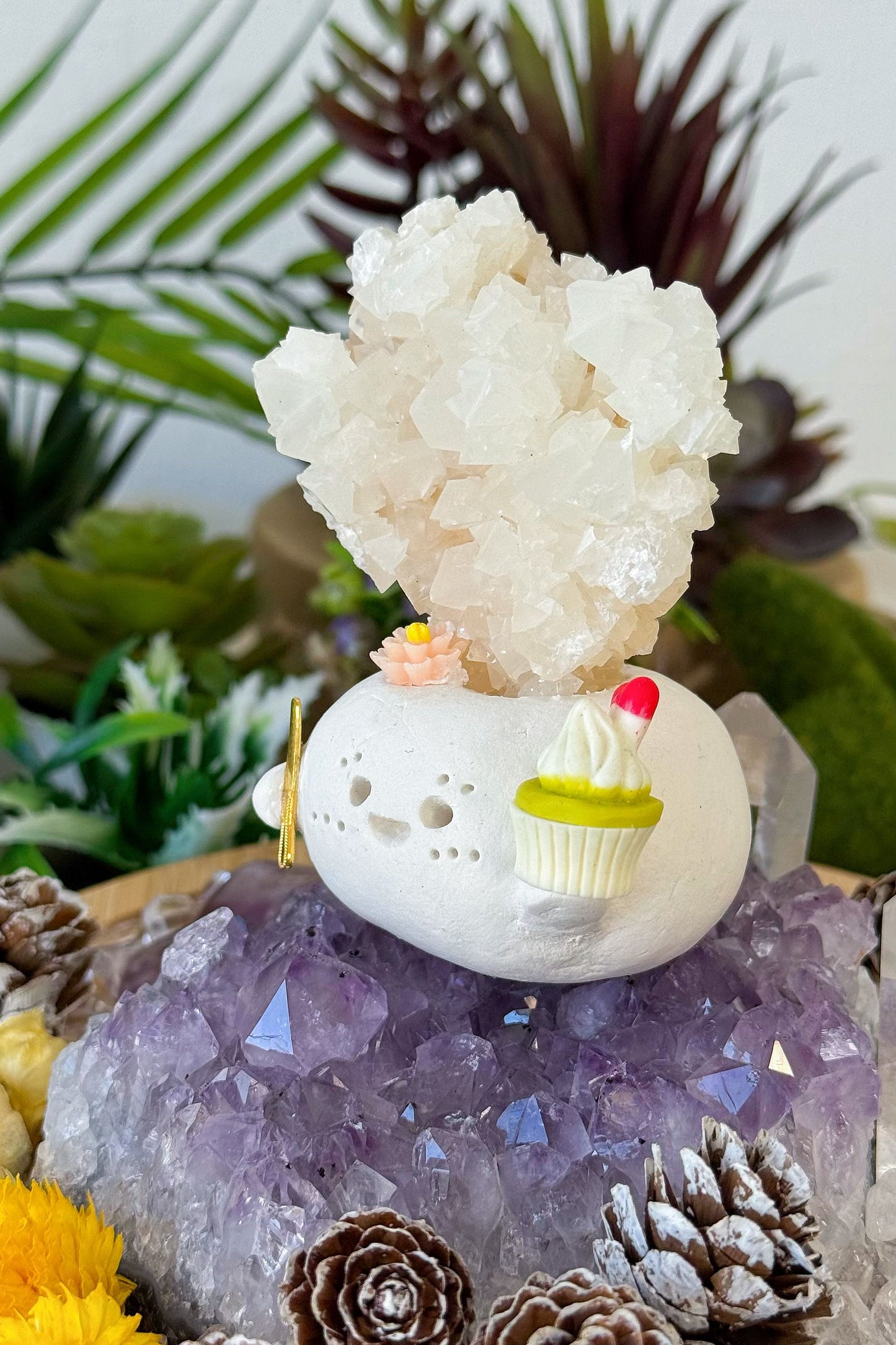 UniTama | White Calcite Mame-chan